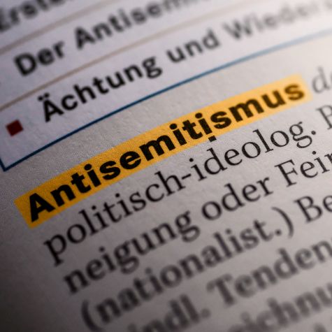 The image shows a dictionary entry for the term anti-Semitism (Source: Bundesamt für Verfassungsschutz) The image shows a dictionary entry for the term anti-Semitism